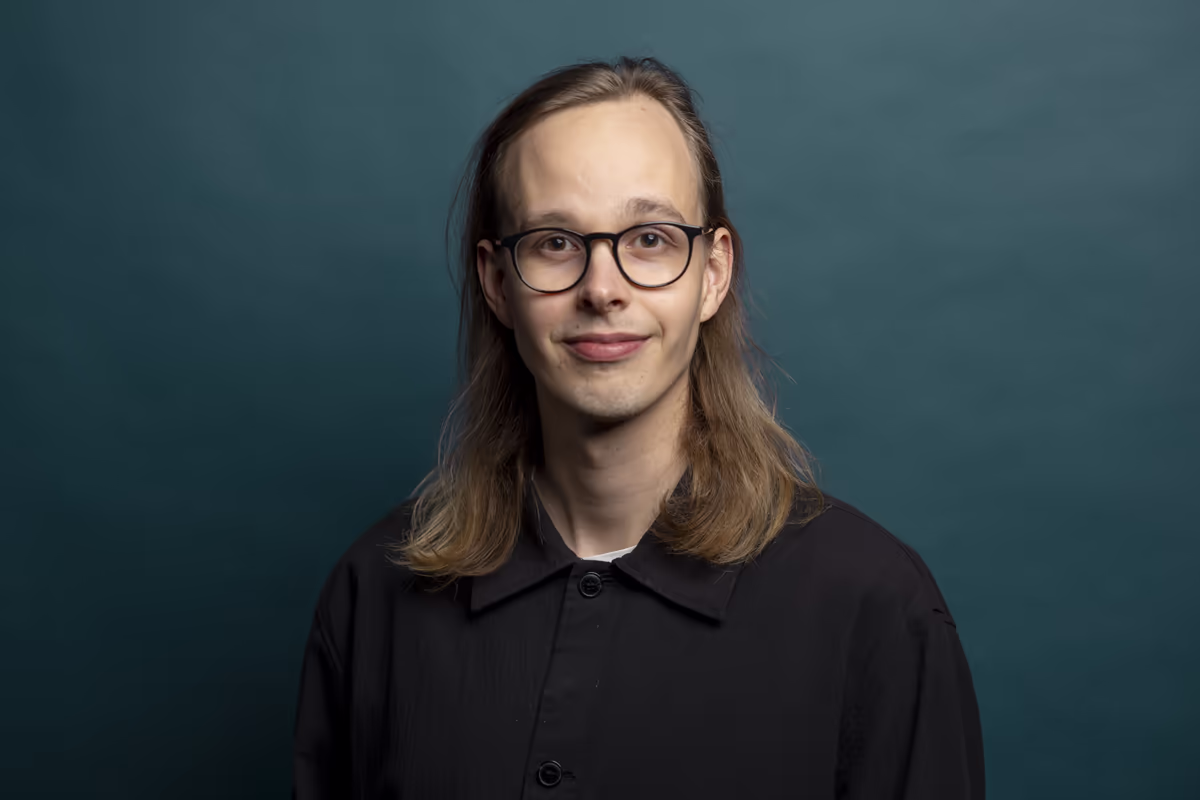 Teemu Saravirta, Koodaava toimittaja